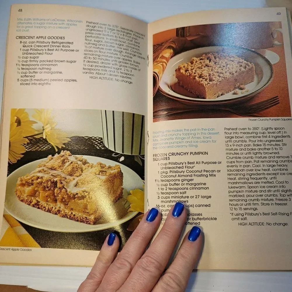 Vintage Pillsbury Silver Anniversary BAKE-OFF Cookbook